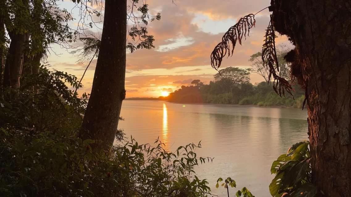 Rio Lindo Hotel Dominical Zewnętrze zdjęcie